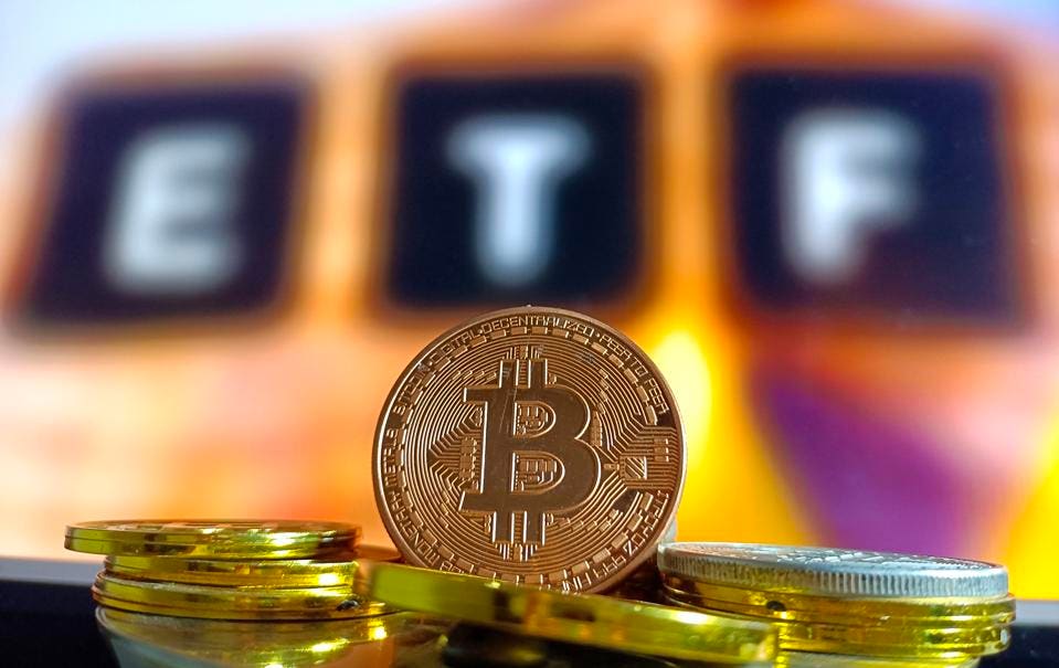 Bitcoin Spot ETFs Bounce Back with $3